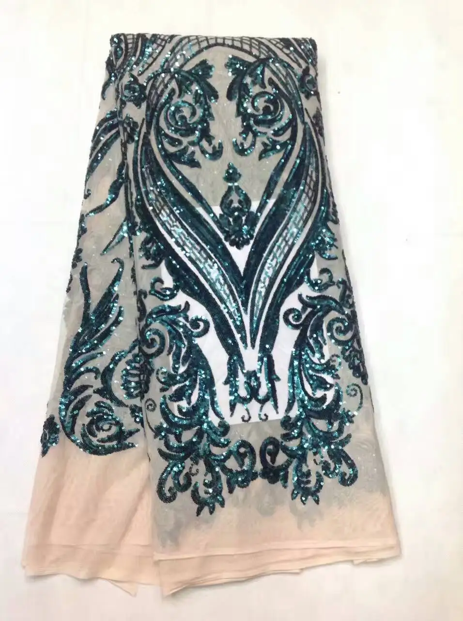 

African Lace Fabric with Sequins 450*135CM 2018 Hot Sequin Fabric High Quality Tulle Sequins Lace Fabric for Evening Dresses