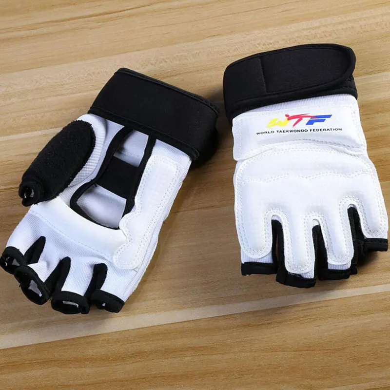 Перчатки для таэквондо с полупальцами мягкая защита ладоней MMA Mitts