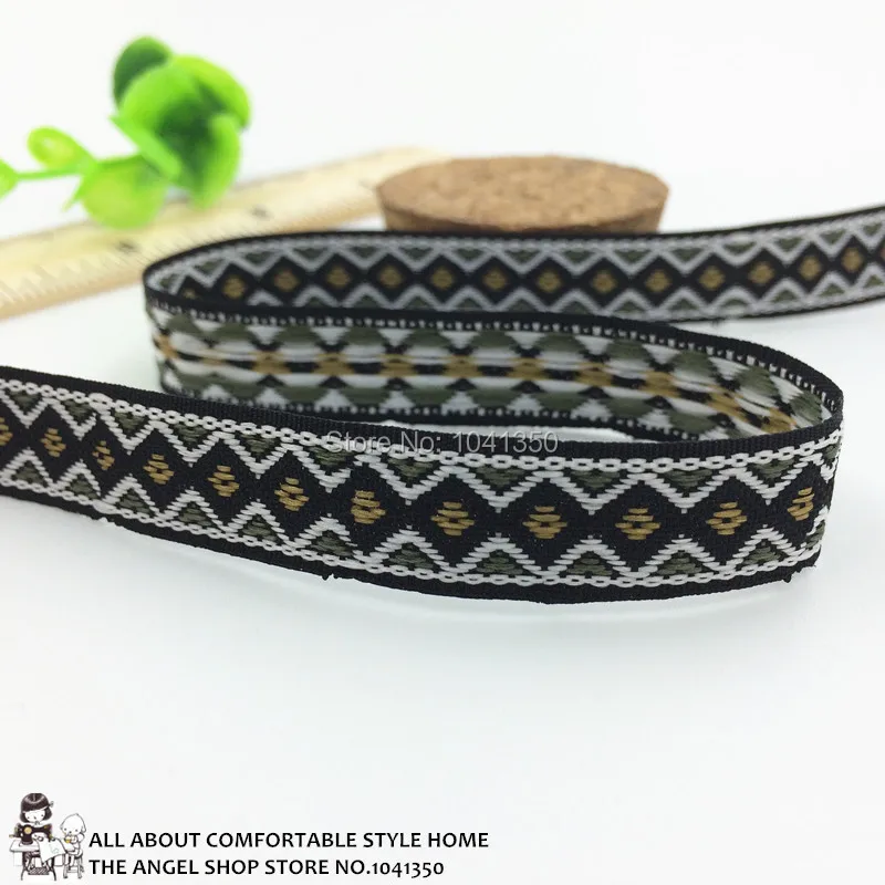 Кружевная жаккардовая лента черная плетеная с геометрическим узором для