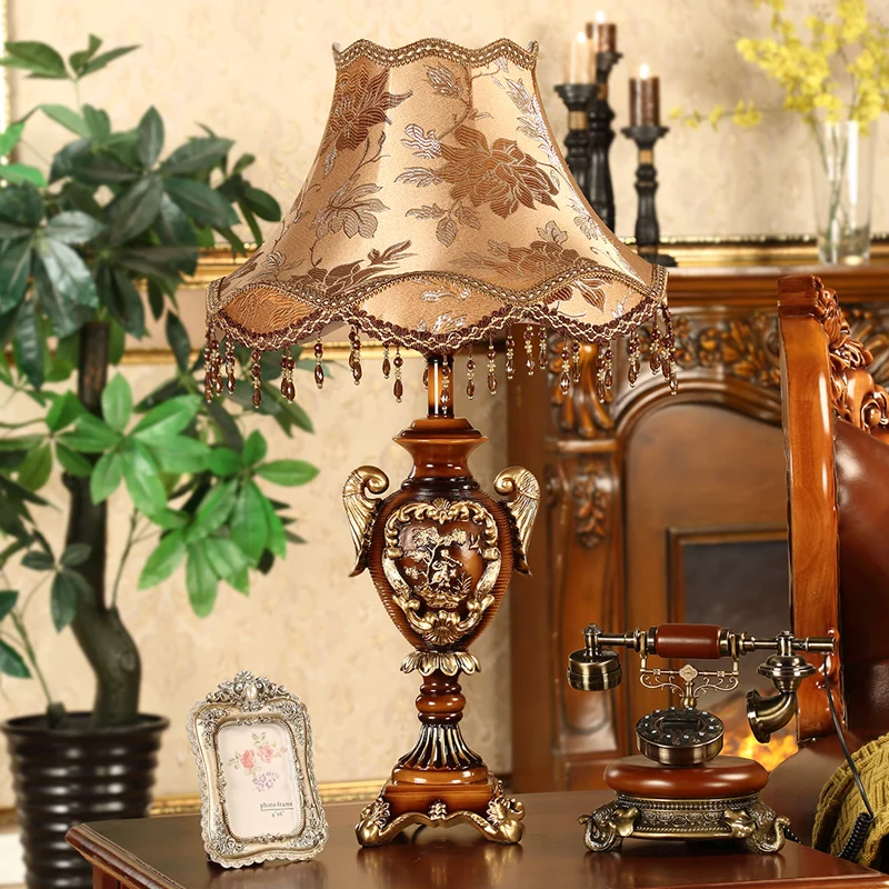 Ретро ручной гравировкой смолы настольная лампа для гостиной вилла отель лобби