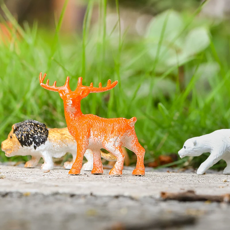 Игрушечная мини машинка экшн и игрушка фигурка лесного животного металлическая