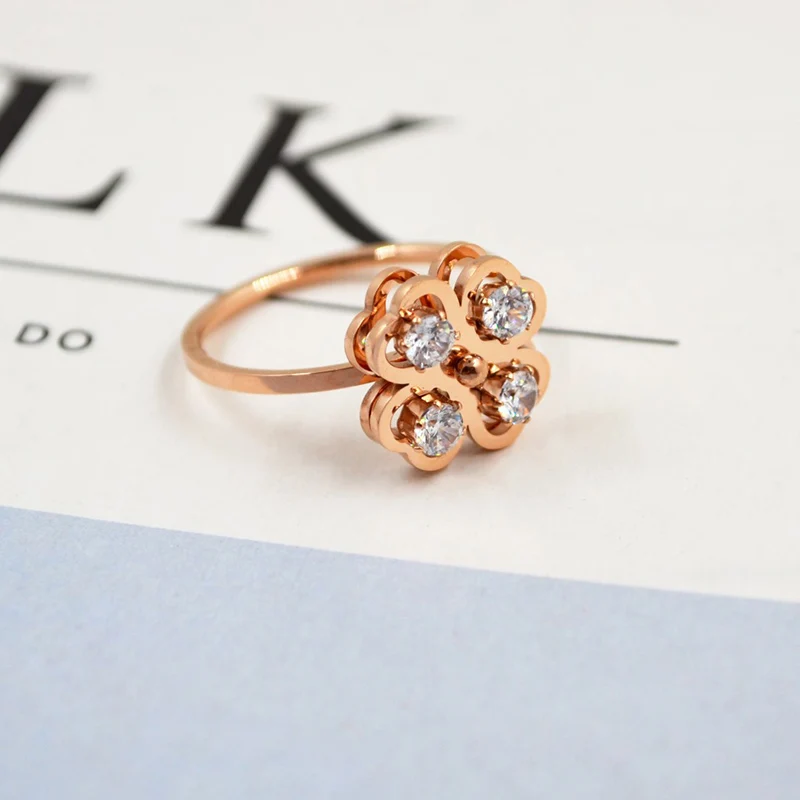 Обручальные кольца из титановой стали розового золота со стразами и клевером для