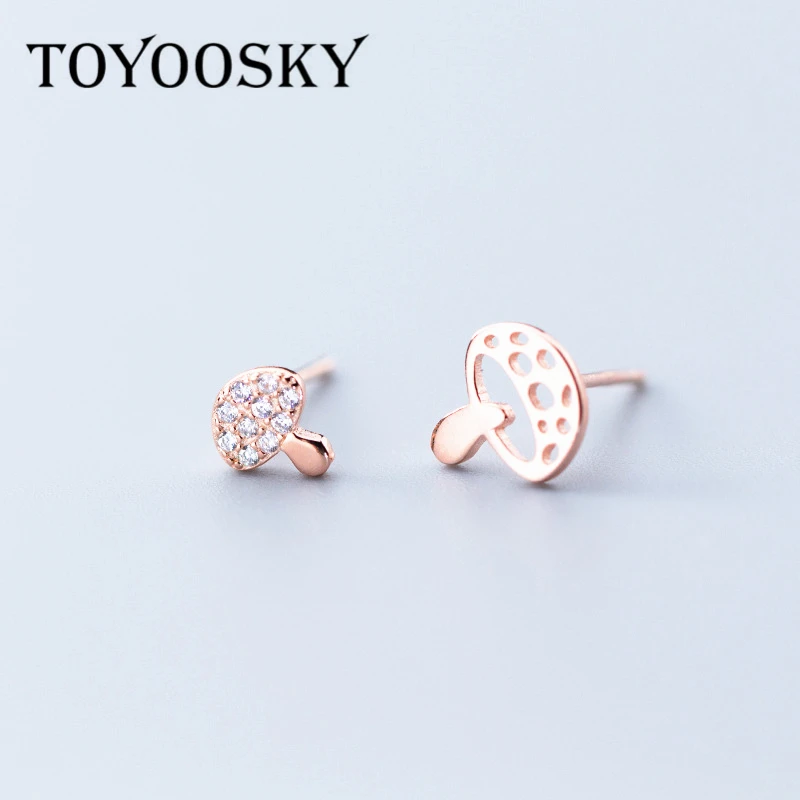 Женские асимметричные серьги гвоздики TOYOOSKY из розового золота и серебра 925