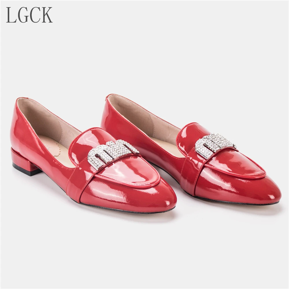 Женские туфли из натуральной кожи с острым носком на низком каблуке | Обувь