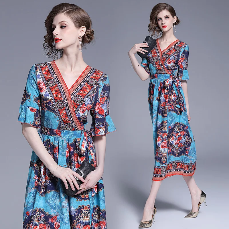 Шелковое платье с принтом винтажное v-образный вырез миди расклешенными рукавами