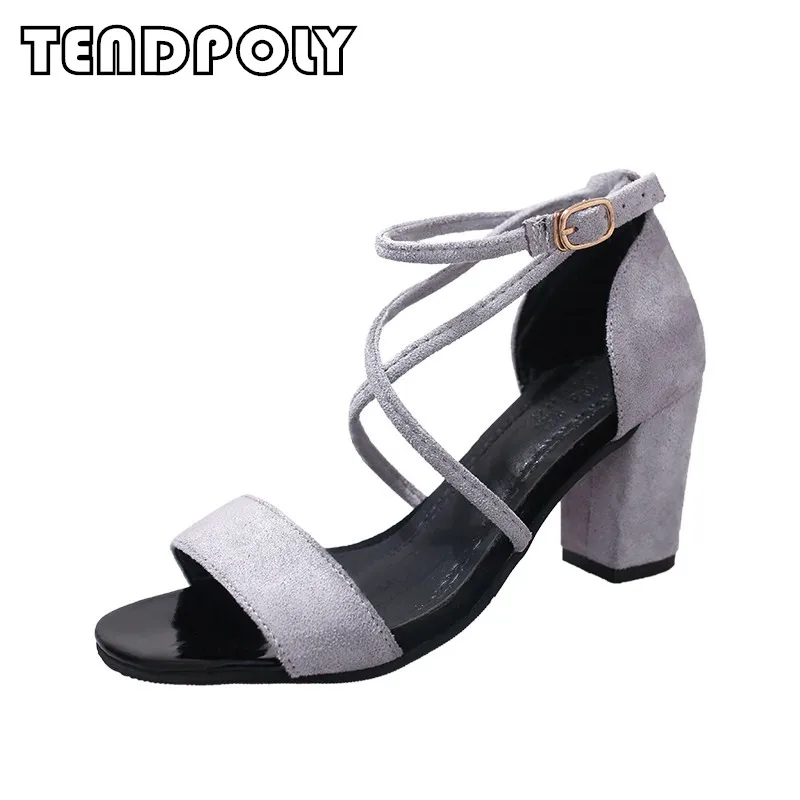 Новинка Модные женские сандалии в стиле ретро летняя простая модная обувь на