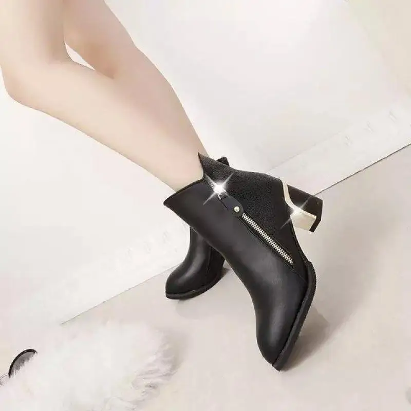 2018 осень и зима модные удобные женские короткие ботинки для отдыха с толстой