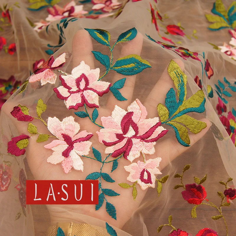 LASUI Роза цветочная вышивка мягкая нить кружевная ткань бежевое Сетчатое вечернее платье vestido de festa fashion DIY X0186