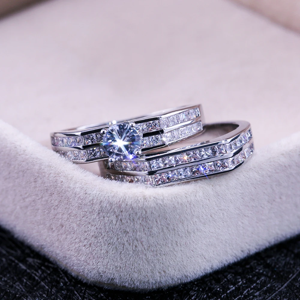 

HUITAN Luxury 2PC Couple Engagement Ring Sets Solitare Prong Setting With Micro Paved Dazzling Stone Classic Wedding Ring Band