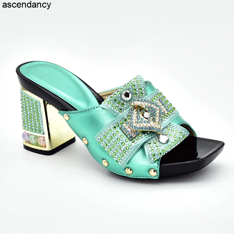 Женская обувь на каблуке украшенная стразами для свадебной вечеринки 2019 | Обувь