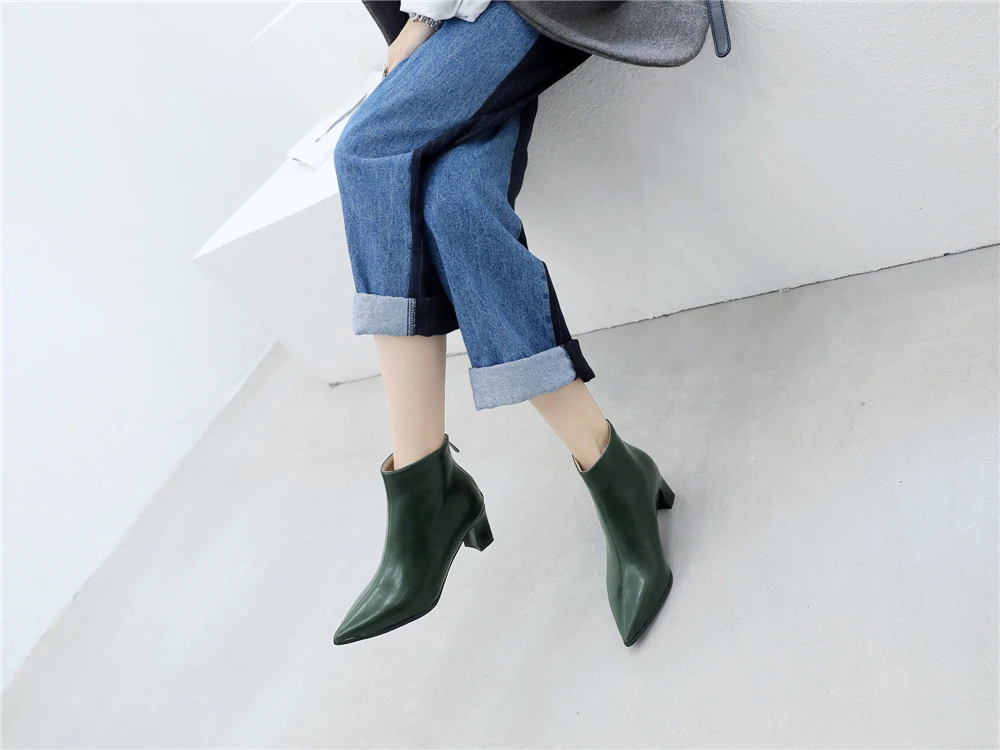 Новинка года; сезон осень-зима; Модные женские ботильоны на молнии; женские кожаные полусапожки на толстом каблуке; пикантные Ботинки martin с острым носком; 32-43