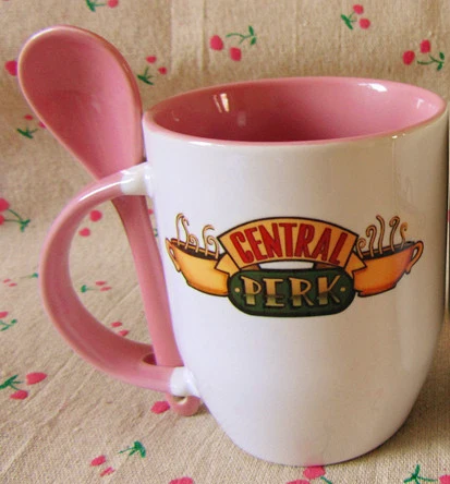 Новое качество шесть друзей R C J M P Центральная кофейня Керамика Кофе чашку с