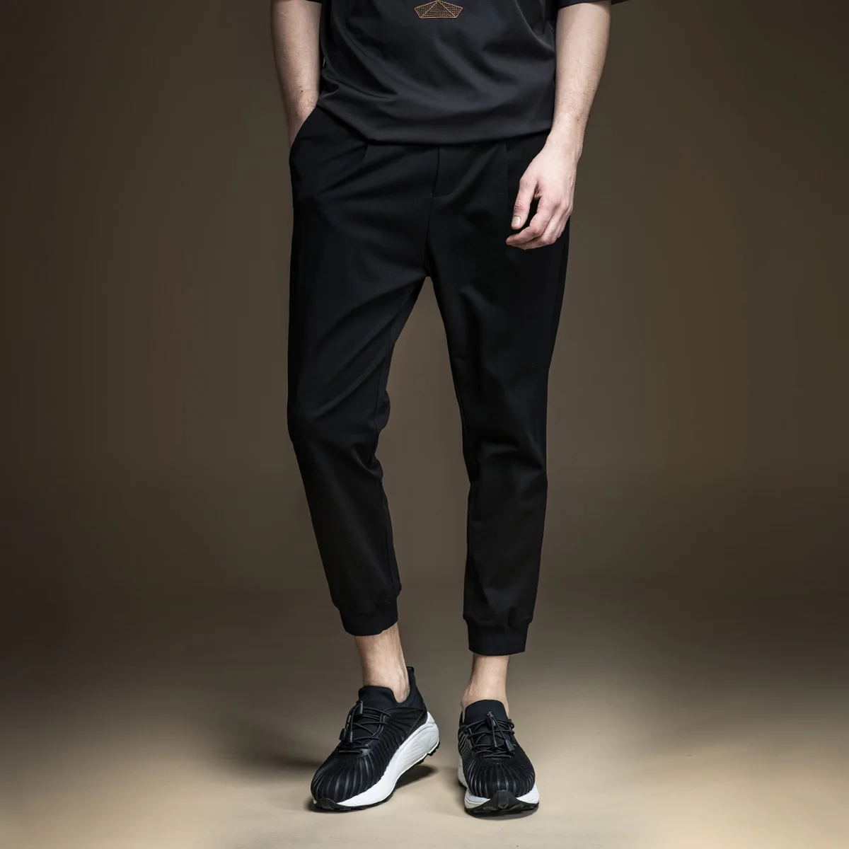 Мужские повседневные трикотажные брюки Pinli Pinly светло коричневые средней длины