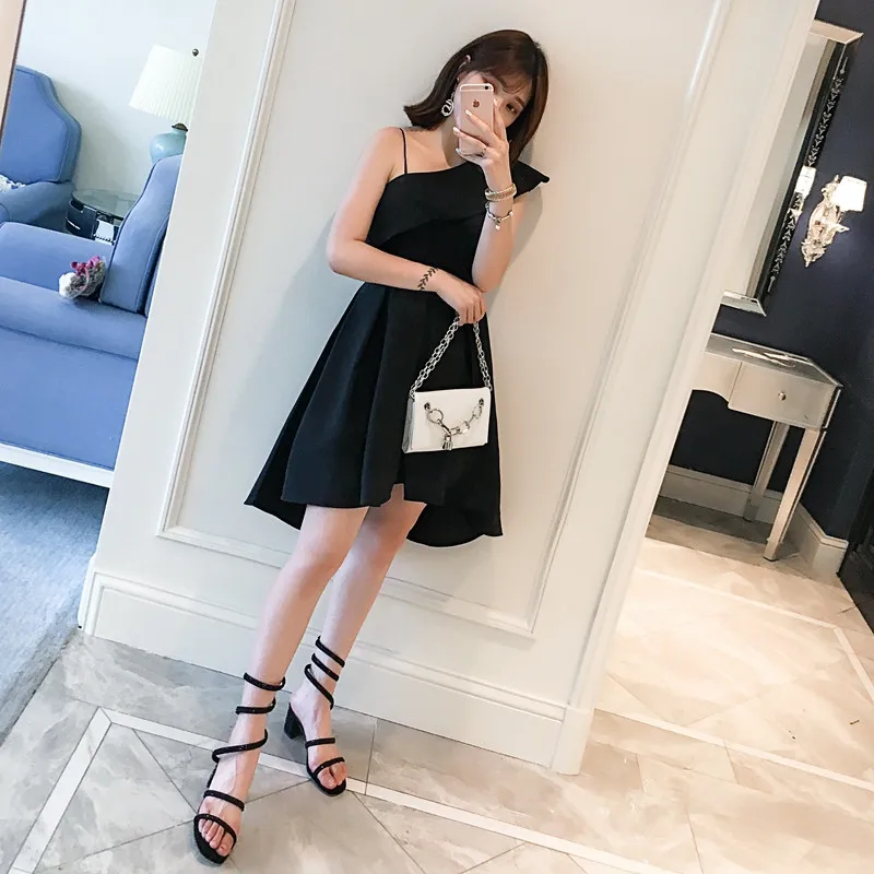 Настоящая фотография одно плечо черного атласа без рукавов Асимметричный