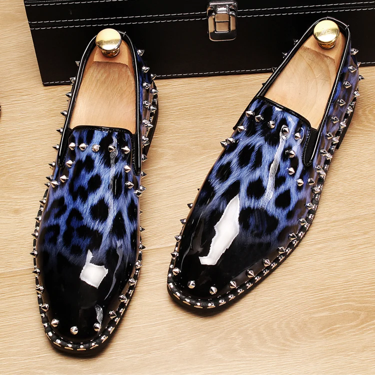 Новые mocassin Модные мужские лоферы леопардовые лакированные letaher лоферы с шипами Свадебные модельные туфли мужские слипоны ручной работы кожаные туфли на плоской подошве