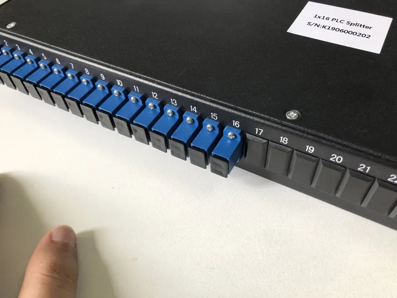 Установка на стойке PLC сплиттер 1 U Высота 19 дюймов 8 каналов 16 32 опционально SC APC/UPC