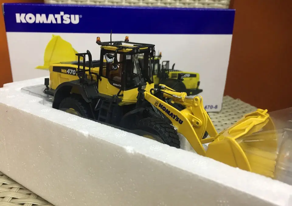 Литая Игрушечная модель 1:50 масштаб UH8114 колесный погрузчик строительные