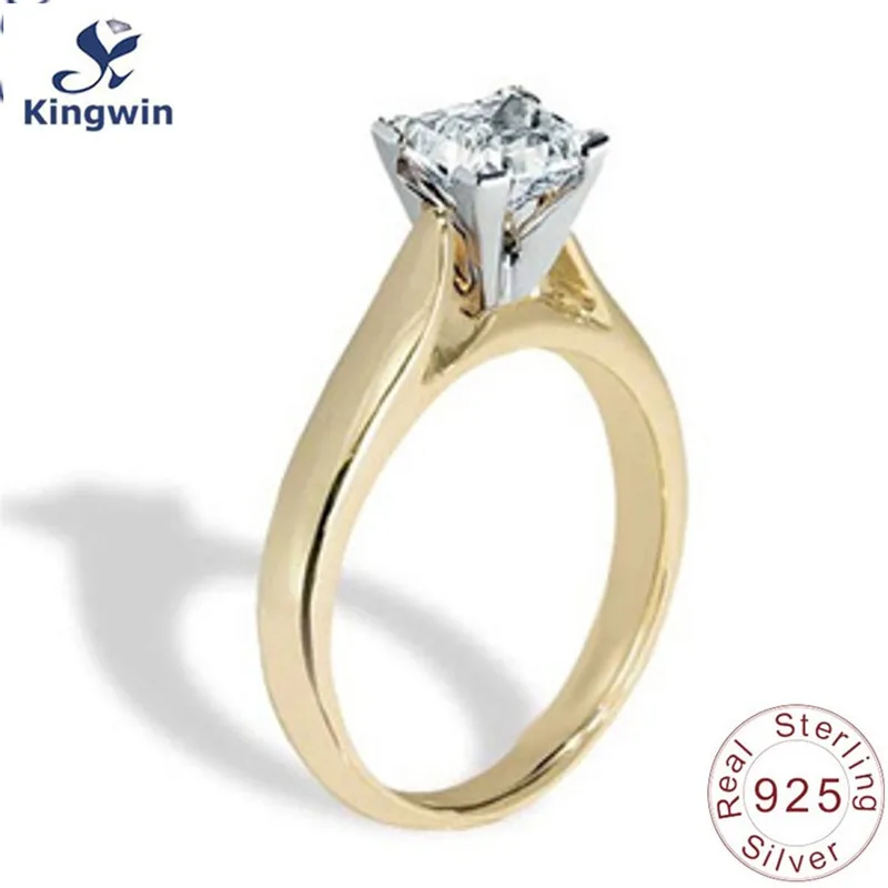 Однотонное серебряное обручальное кольцо принцессы с фианитами женское