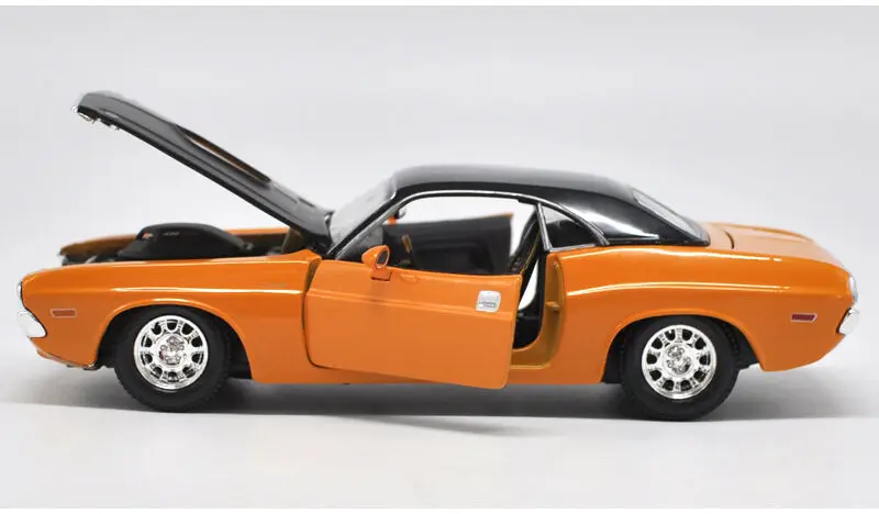 Модель гоночного автомобиля Maisto 1:24 1970 DODGE CHALLENGER R/T новая в коробке|Наземный