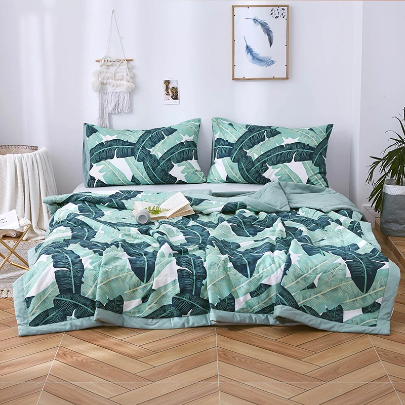 Очень мягкое и удобное одеяло из 100% хлопка двустороннее темно серое клетчатое