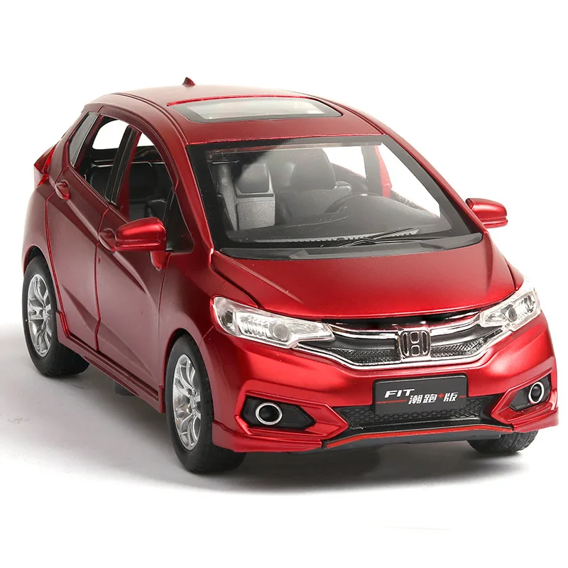 Модель автомобиля 1:32 Honda Fit сплава игрушечные лошадки для детей Металл, полученный литьем под давление автомобиль дети тянуть назад Звук Свет