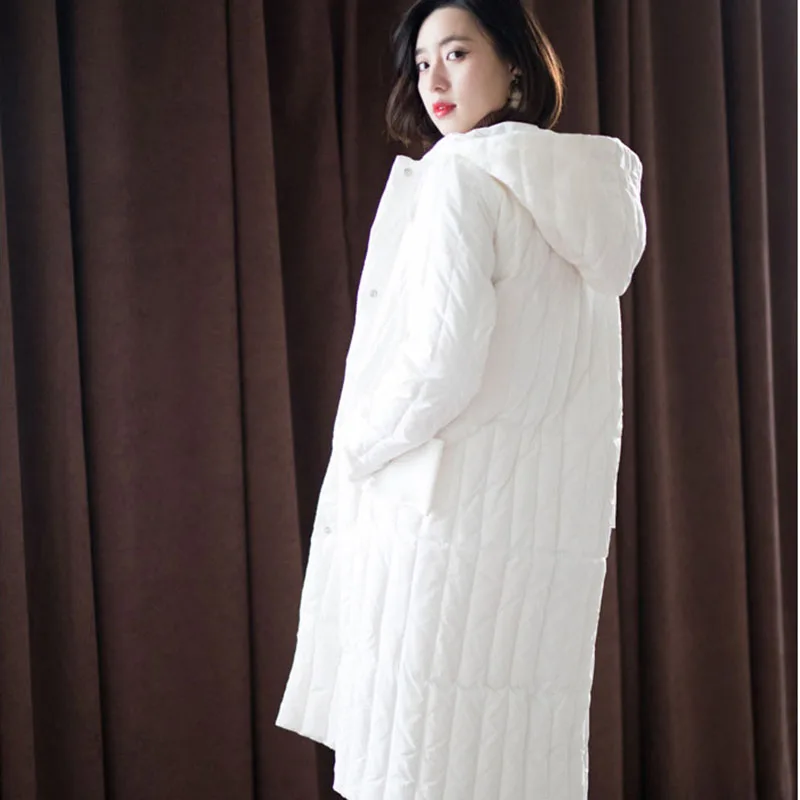Женская белая куртка-пуховик на утином пуху 2018 зимнее однотонное повседневное