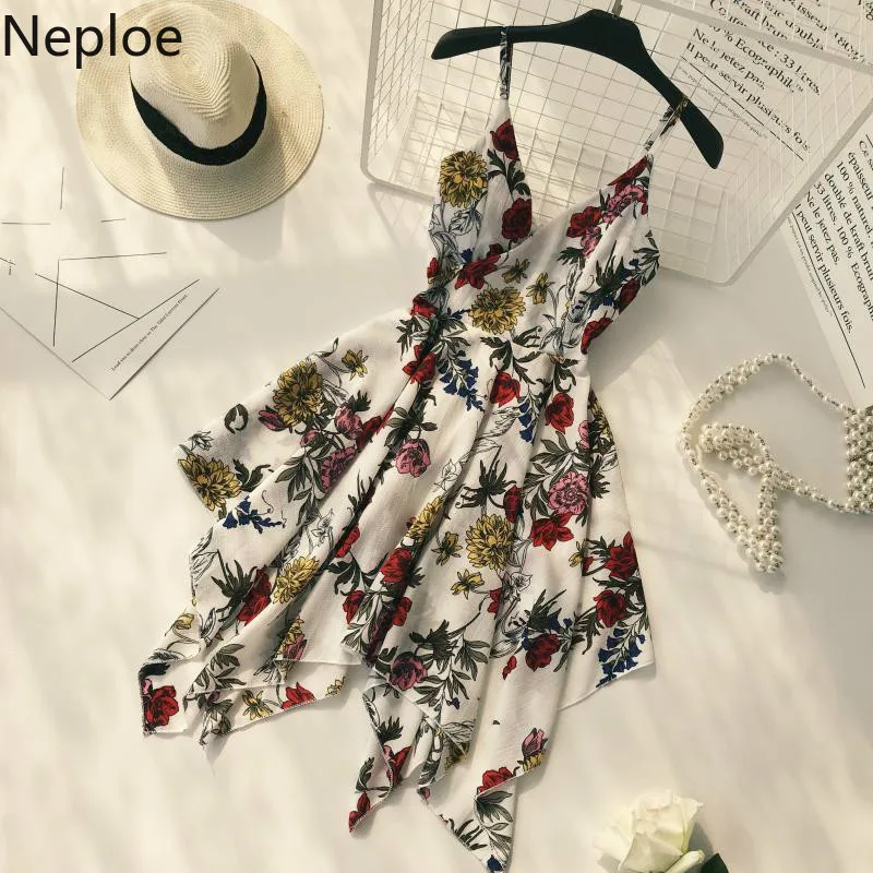 Женское платье с v-образным вырезом летнее без бретелек высокой талией необычное