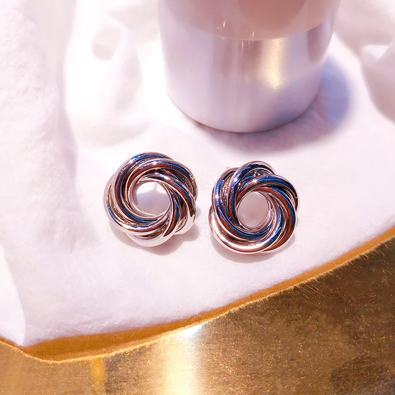Модные витые круглые металлические серьги французские высококачественные