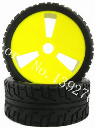 2 пары автомобильных резиновых шин с дистанционным управлением и обода колес