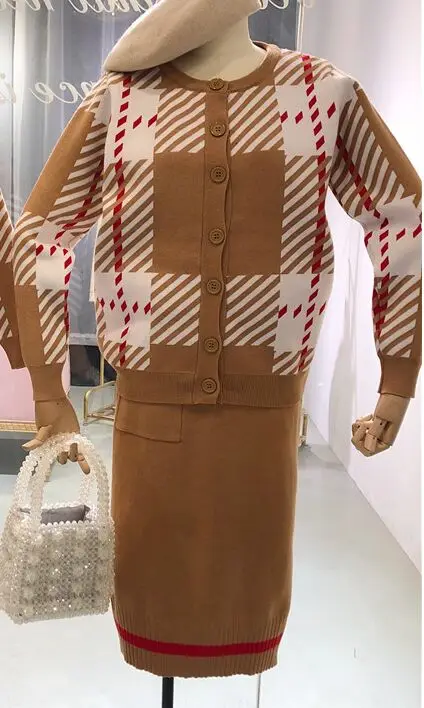 Khaki Skirt Set Amolapha Женский вязаный полосатый кардиган+ брюки 2 шт. комплекты одежды вязаный кардиган+ юбки костюмы - Цвет: Khaki Skirt Set