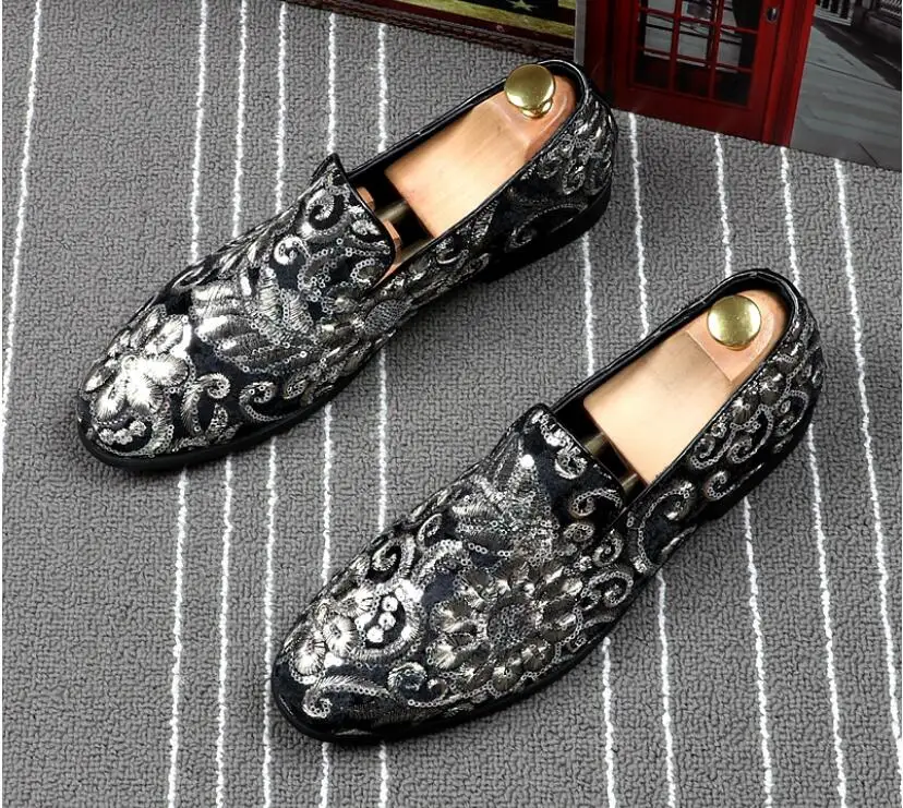 Gold RED Embroidered Luxury Loafers Shoes Men Round Toe Sewing Dress Wedding Shoes Male Slip On Rihanna Creepers Casual Flats