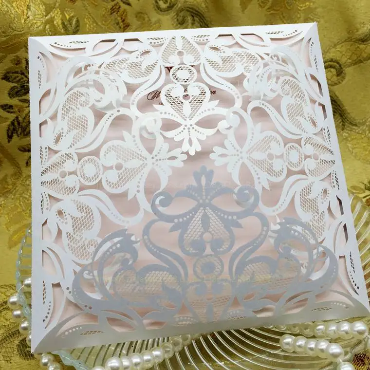

200pcs 150*150mm Laser Cut Hollow Lace Flower Invitations Card Wedding Invitation Cards with Envelope & Seal