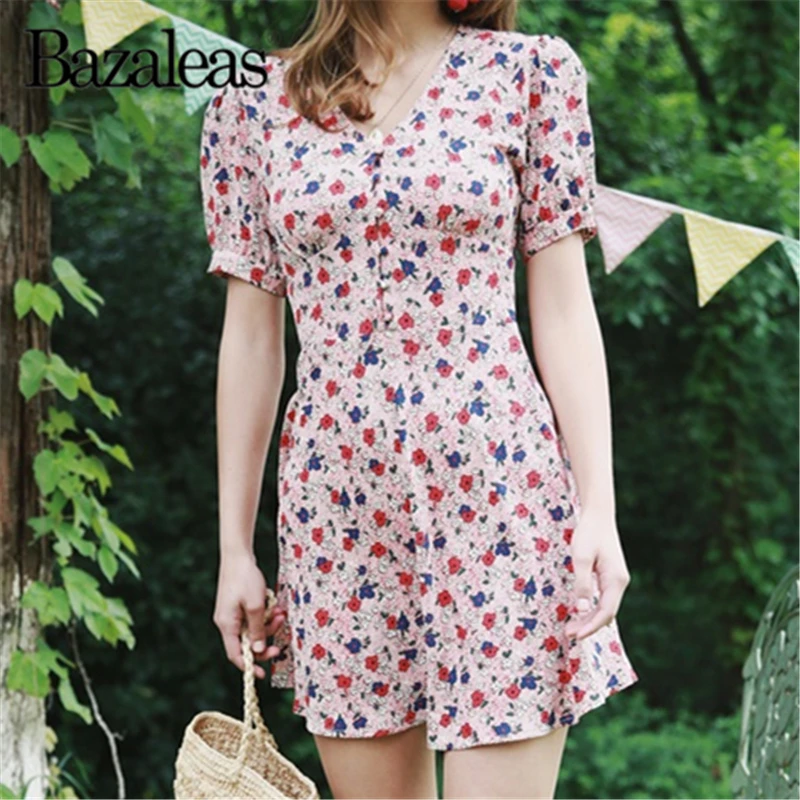 Платье мини женское ТРАПЕЦИЕВИДНОЕ с v образным вырезом и цветочным