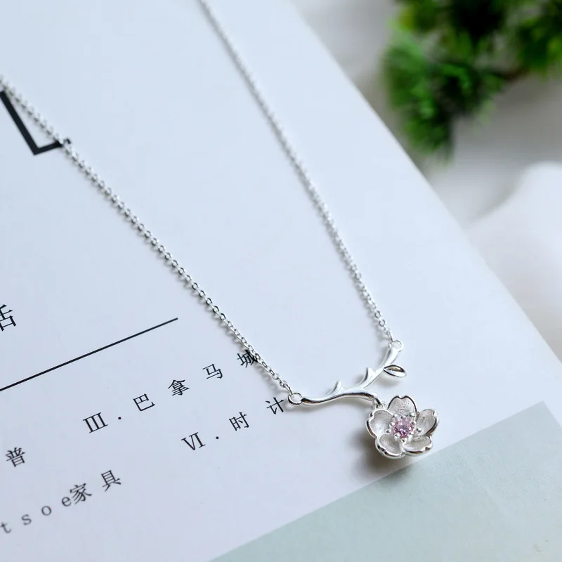 2019 модные очаровательные Серебристые ожерелья с цветочным узором для женщин