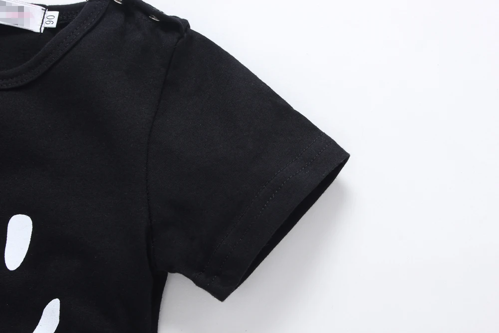 Новинка 2020 летняя детская одежда черная милая с коротким рукавом детский