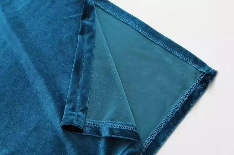 Женское платье с треугольным вырезом облегающее бархатное на новый год|dress