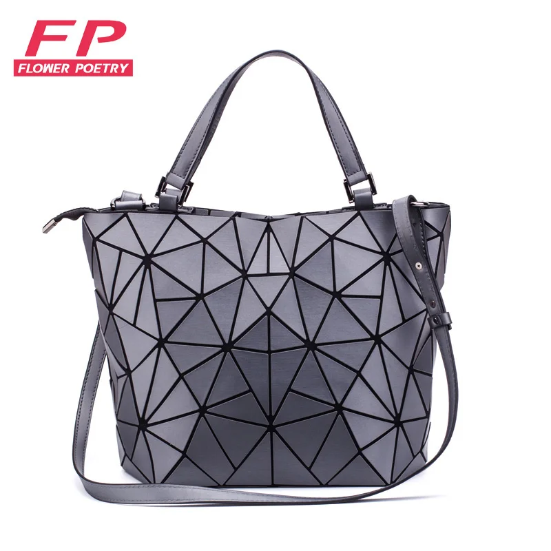 

Famous Brands Women Shoulder Bag Geometric Luminous Handbags Shoulder Messenger Bag Ladies Bag Purse Female Casual Totes bolso