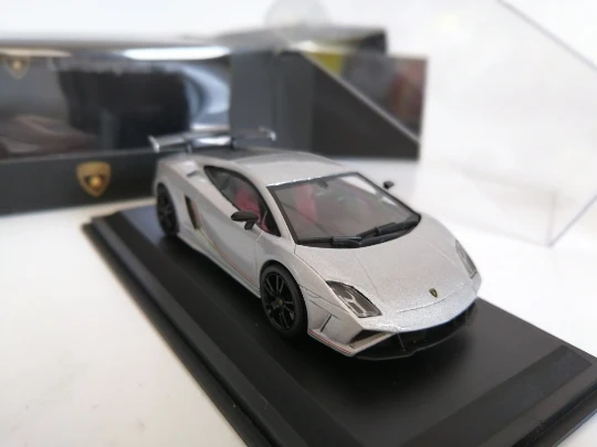 1:43 Gallardo LP 570-4 Squadra Corse 2013 сплав модель автомобиля литье под давлением металлические игрушки подарок на день рождения для детей мальчиков другое