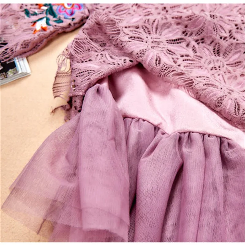 Женский комплект из 2 предметов элегантный кружевной с юбкой и изысканной