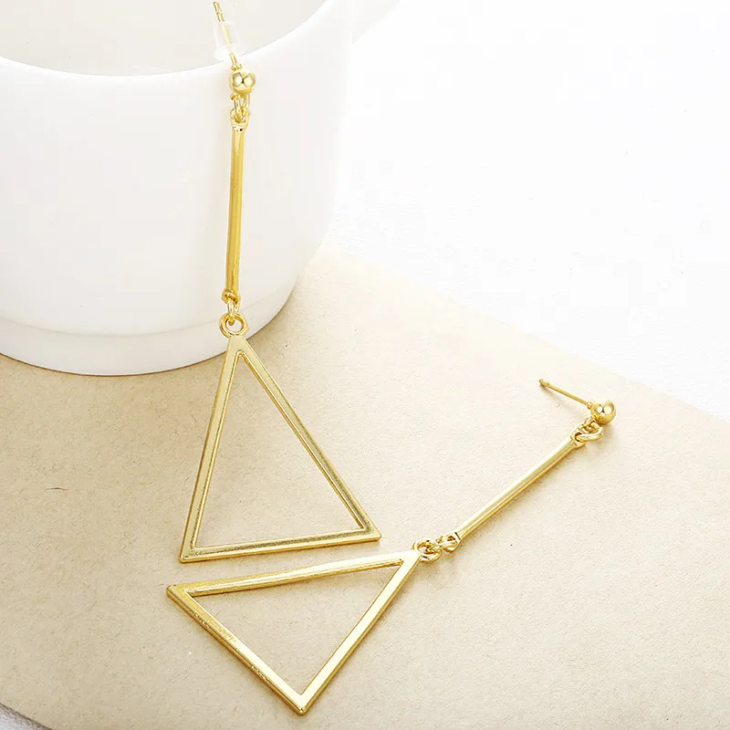 2018 темпераментные простые геометрические висячие серьги Треугольные