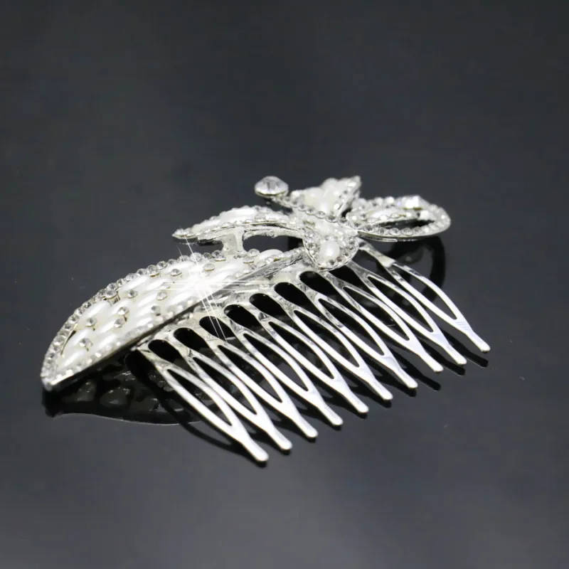 Трендовая расческа для волос с цветами и блестящими кристаллами серебряное