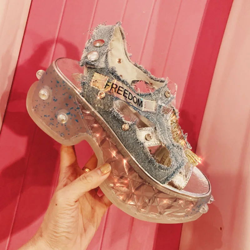 

Luxury Designer Bling Bling Rhinestone Wedge Sandals Female 2019 Summer Denim Sneaker Thick-soled Hollow Platform Shoes Sandales