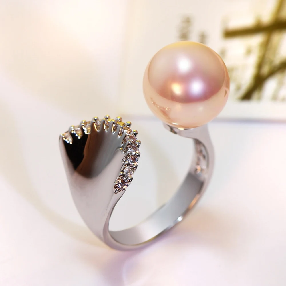 Женские кольца с родиевым покрытием кубическим цирконием и имитацией жемчуга