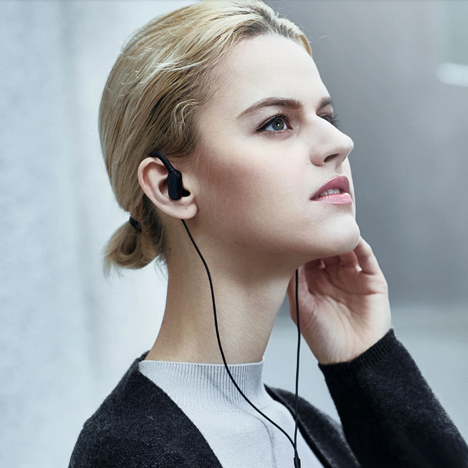 Xiaomi Мини Спортивные Bluetooth наушники гарнитура беспроводные наушники мини Музыка/Спорт вкладыши микрофон IPX4 водонепроницаемый ящик для хранения