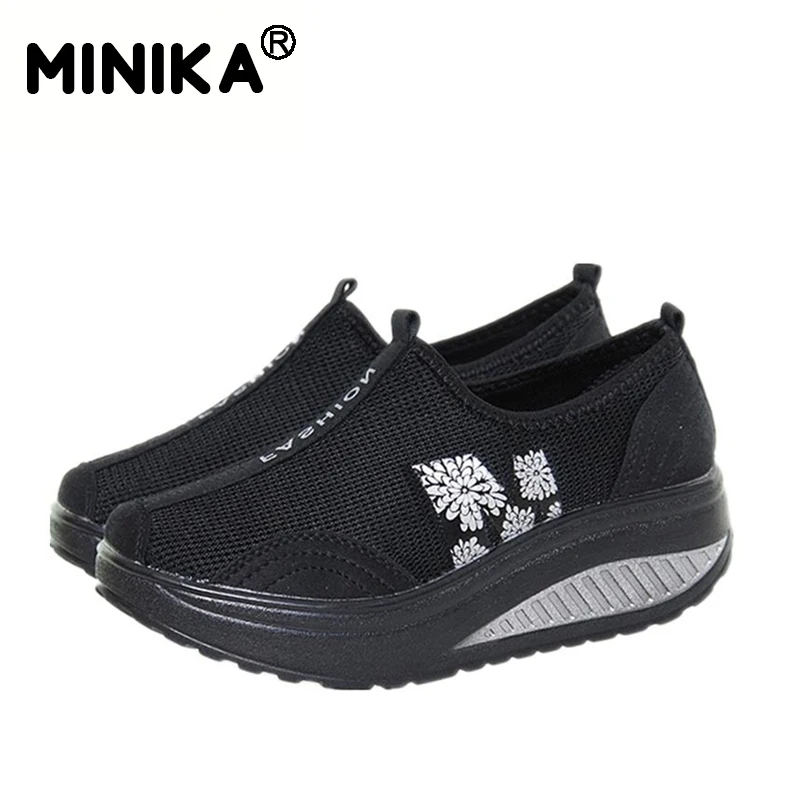 Minika/летние дышащие сетчатые женские туфли на танкетке слипоны для фитнеса