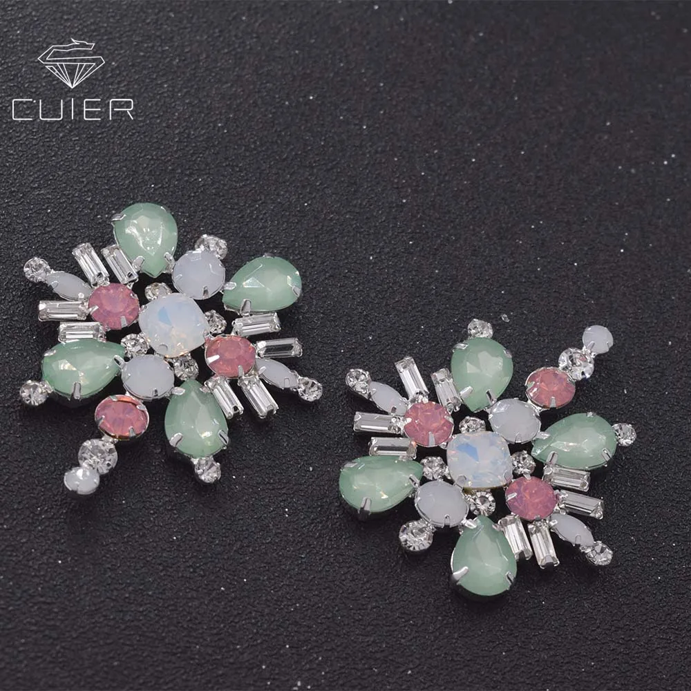 

30pcs/lot Exquisite opal rhinestones appliques for women garment sew on multi color patches accessories for wedding decorations