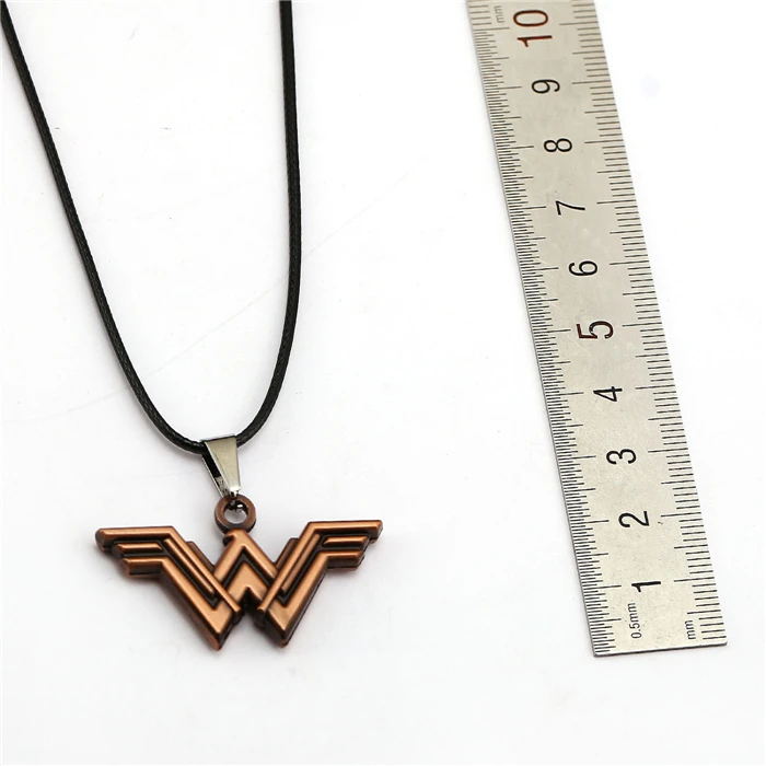 Justice League Wonder Woman ожерелье с надписью W подвеска модная веревка цепочка ожерелье s для женщин и мужчин очаровательные подарки фильм ювелирные изделия