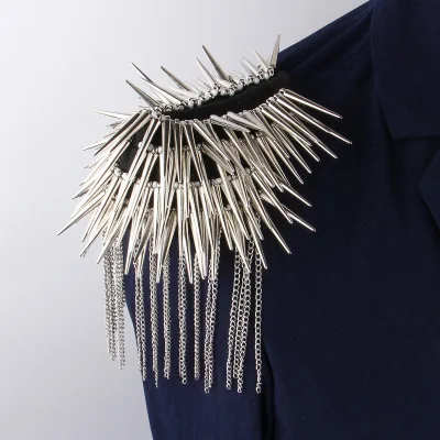 

Exaggerated Rivet Super Long Tassel Shoulders Tide Punk Accessories Korean Fashion Punk Wind Suit Brooch Men And Women
