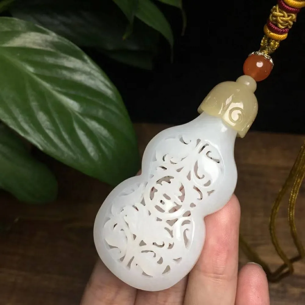 Hetian yu white gourd pendant hollow carving/ | Украшения и аксессуары
