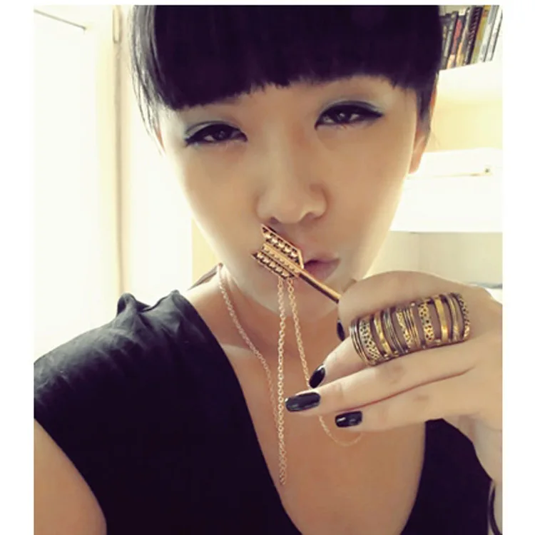 Retro style exaggerated elongated ring | Украшения и аксессуары